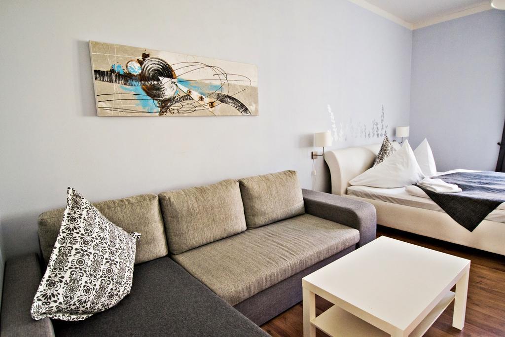 Business Class Ruterra Suite Прага Екстер'єр фото